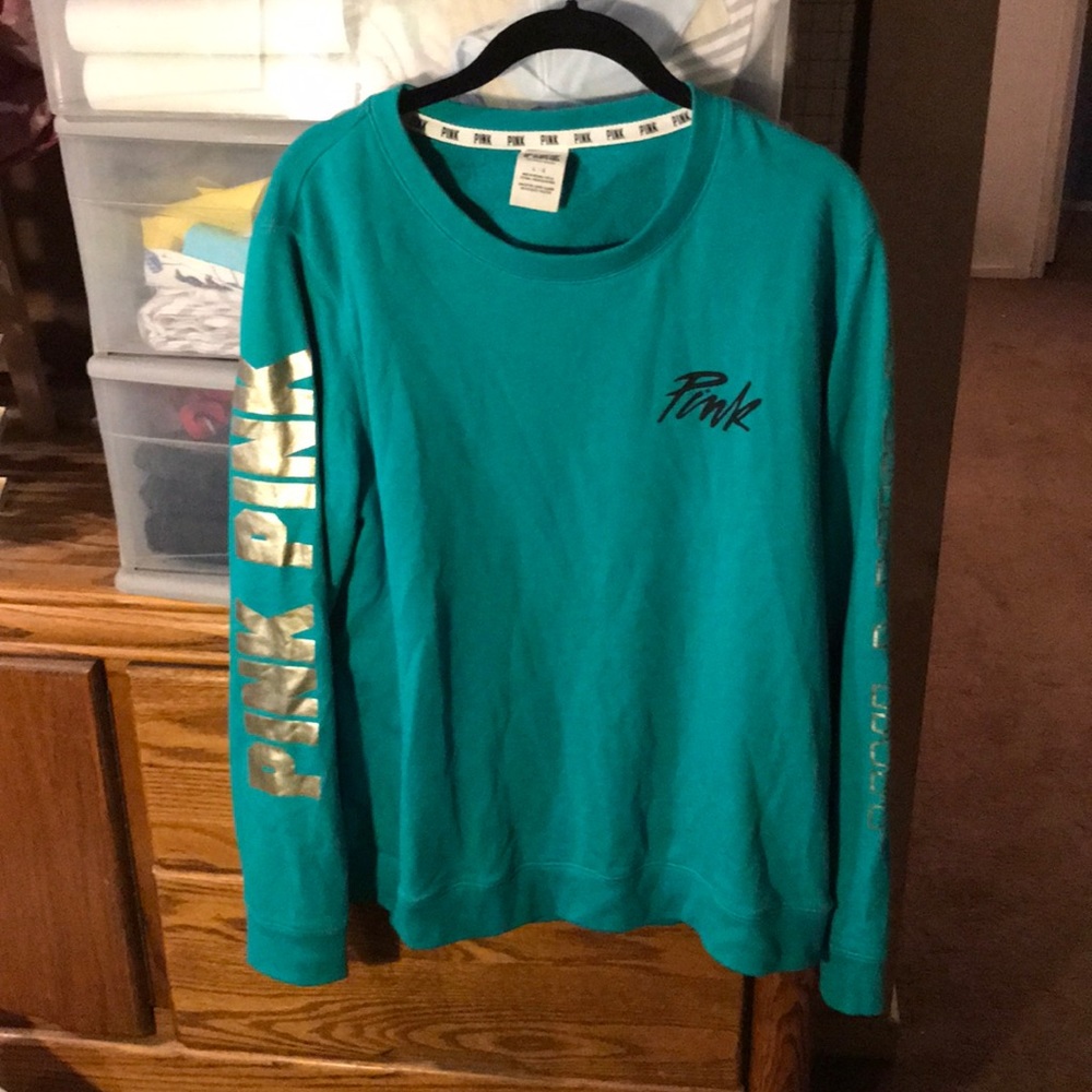 Pink sweatshirt, size large, open back, green